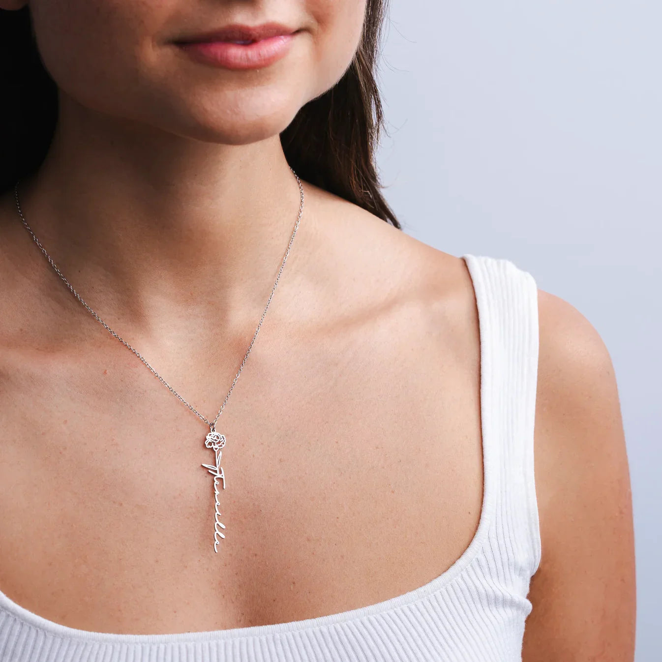 Personalizovaný náhrdelník s květinou narození a jménem